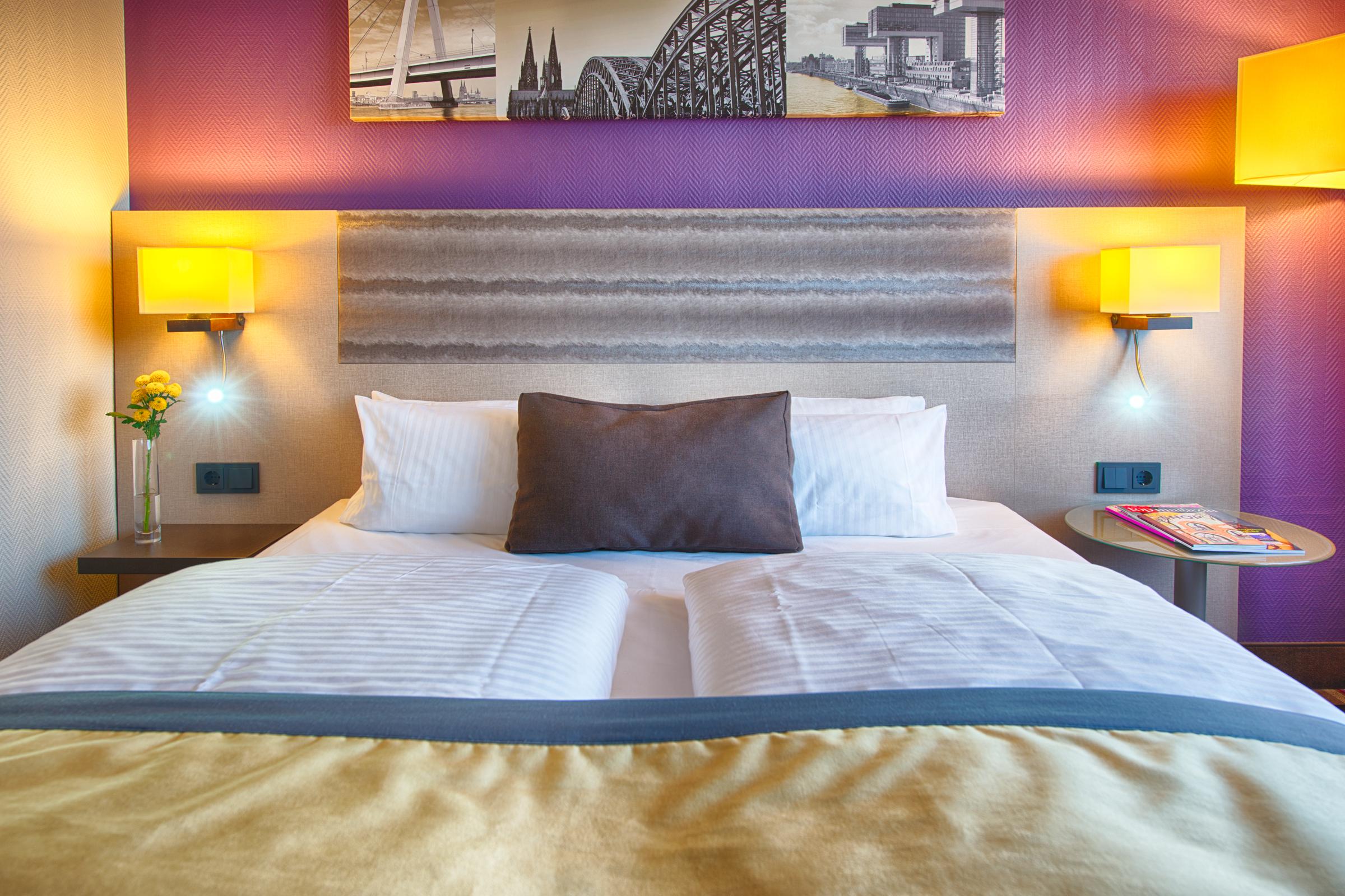 เลโฮนาโด รอยีล โฮเต็ล โคลน์ อัม ชตัดท์วาลด์ Hotel โคโลญ ภายนอก รูปภาพ