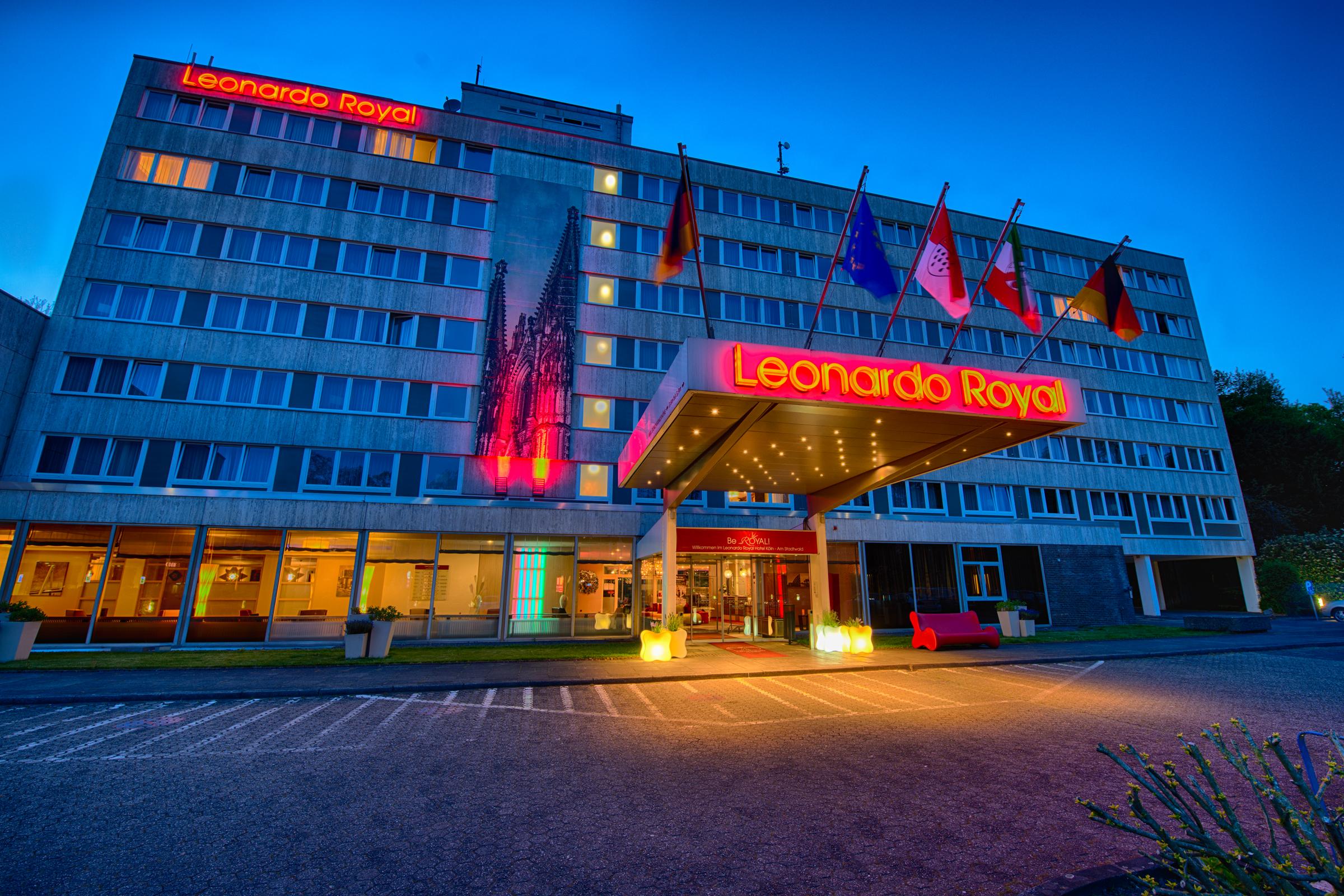เลโฮนาโด รอยีล โฮเต็ล โคลน์ อัม ชตัดท์วาลด์ Hotel โคโลญ ภายนอก รูปภาพ