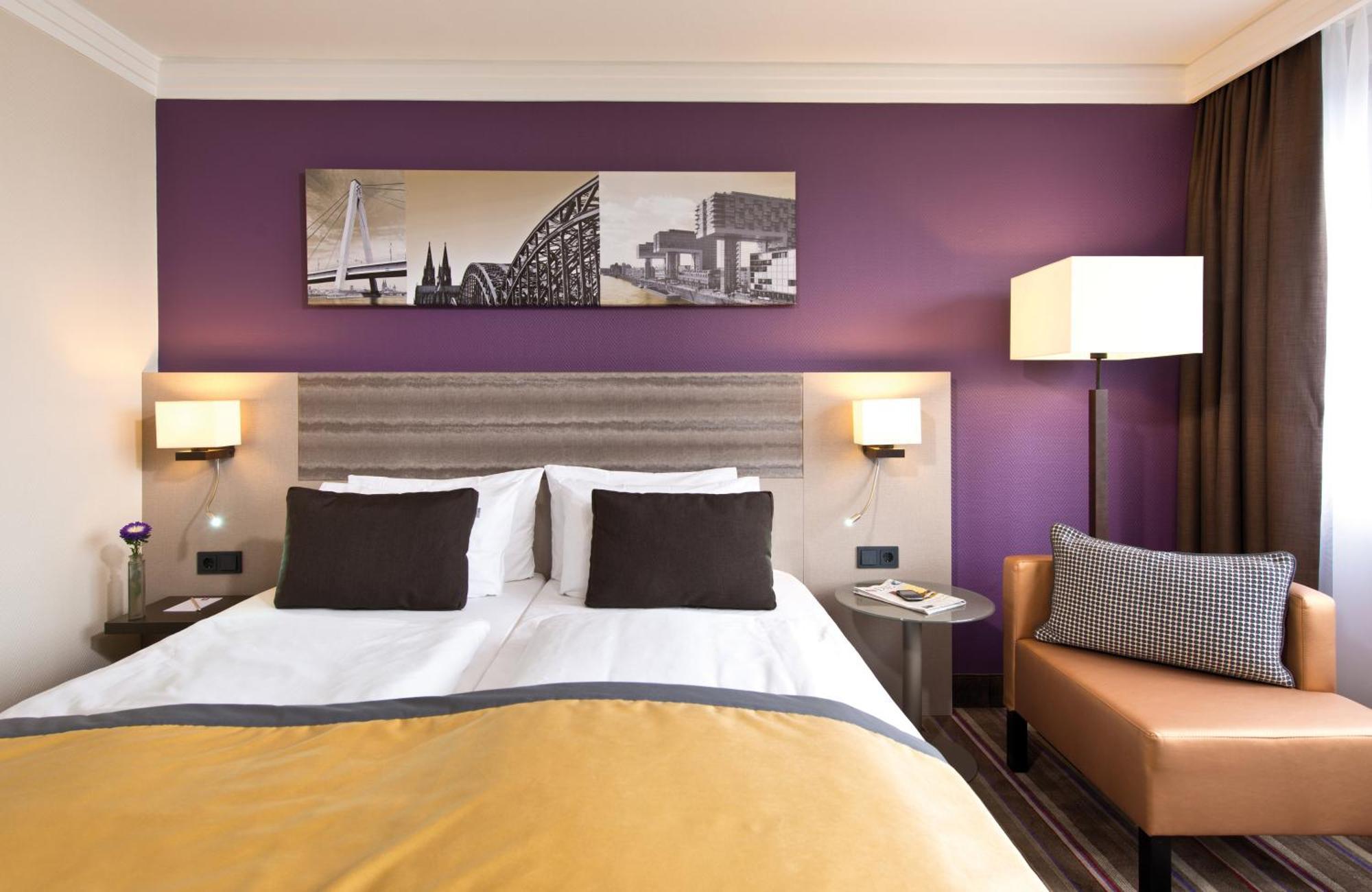 เลโฮนาโด รอยีล โฮเต็ล โคลน์ อัม ชตัดท์วาลด์ Hotel โคโลญ ภายนอก รูปภาพ